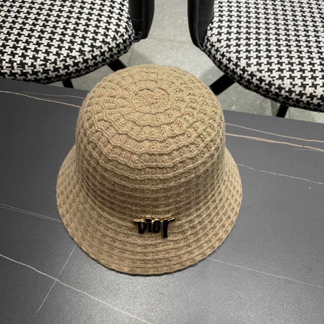 Christian Dior Caps